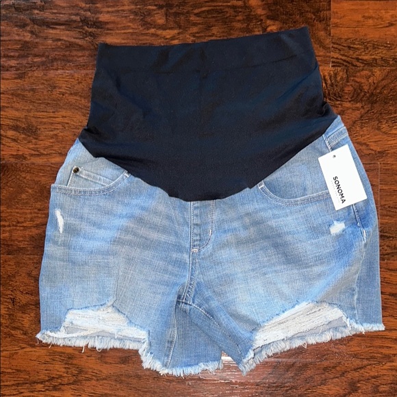 NWT Maternity Sonoma Over-the-Belly Panel Jean Shorts (8) - Picture 2 of 5